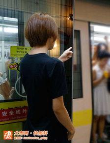 国产美女广州地铁视频,国产魅力绽放瞬间